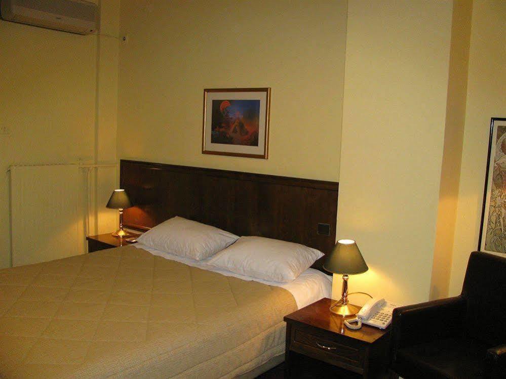 Nicola Hotel Αθήνα Εξωτερικό φωτογραφία